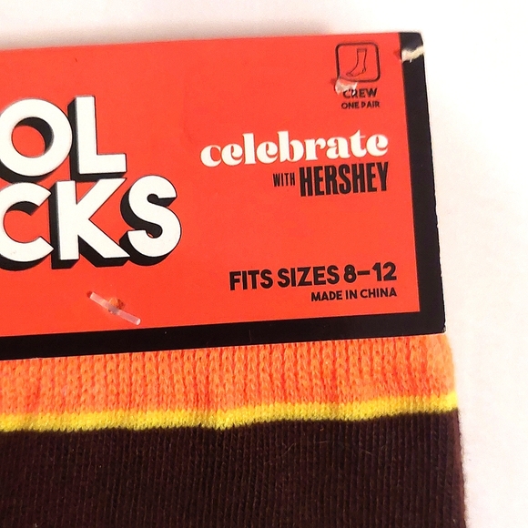 Odd Sox "Trick or Treat" Reese's Peanut Butter Cup Crew Socks NWT Sizes 8-12 - Picture 2 of 4